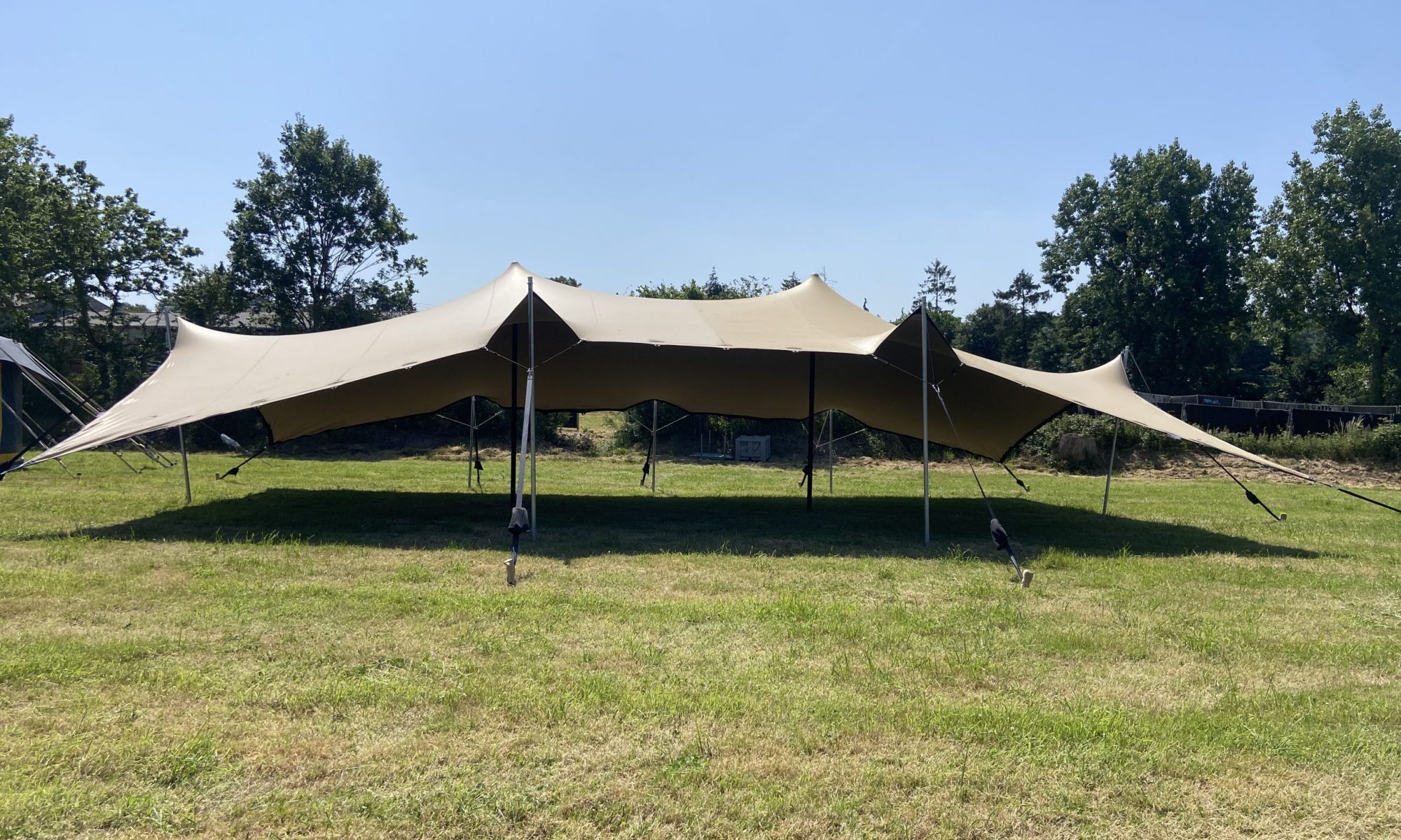 tente-stretch-Nomadiktent-couverturePVC